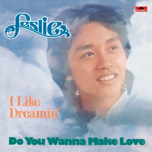 日本吮乳吃奶头亚洲人
