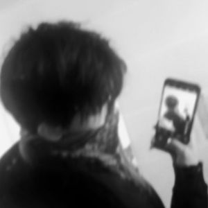 日本吮乳吃奶头亚洲人
