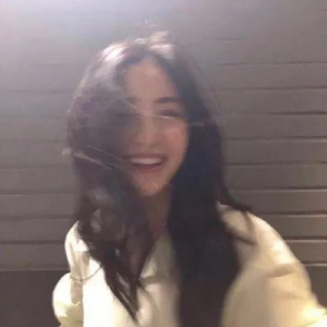 日本吮乳吃奶头亚洲人
